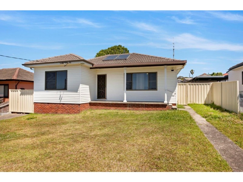 37 Daphne Street, Barrack Heights NSW 2528