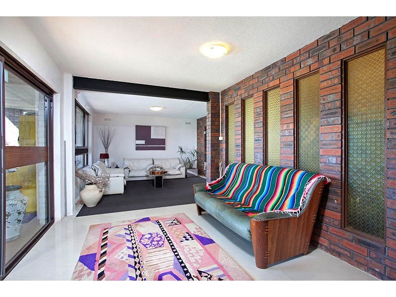 60 Cuthbert Drive, Mount Warrigal NSW 2528