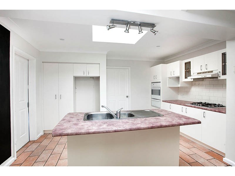 22 Burrell Crescent, Dapto NSW 2530