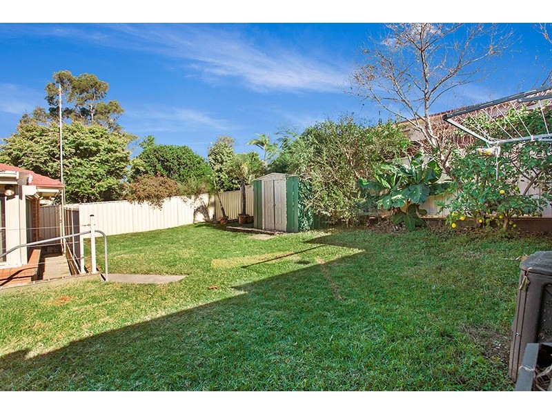 22 Burrell Crescent, Dapto NSW 2530