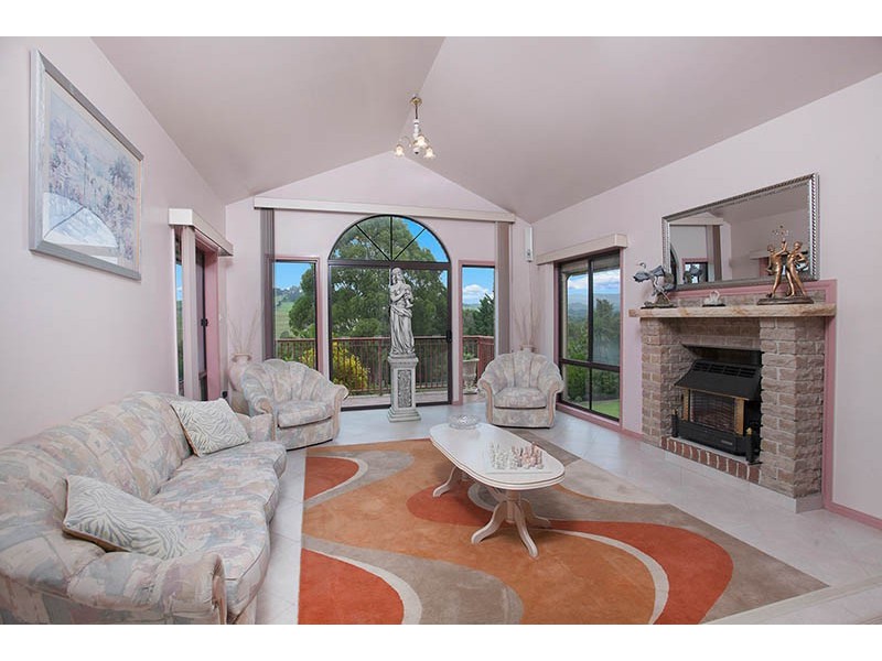 8 Springdale Close, Blackbutt NSW 2529