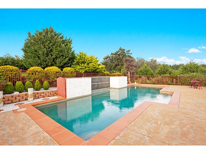 8 Springdale Close, Blackbutt NSW 2529