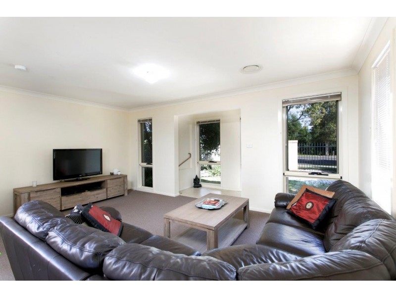 15 Munmorah Circuit, Flinders NSW 2529