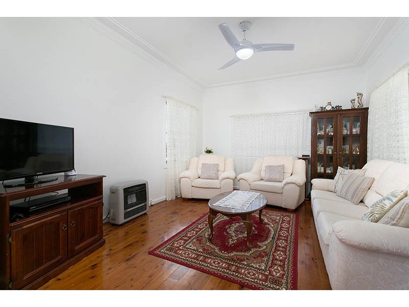 29 Belfast Avenue, Warilla NSW 2528