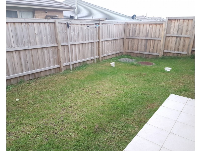 28 Churchill Circuit, Barrack Heights NSW 2528