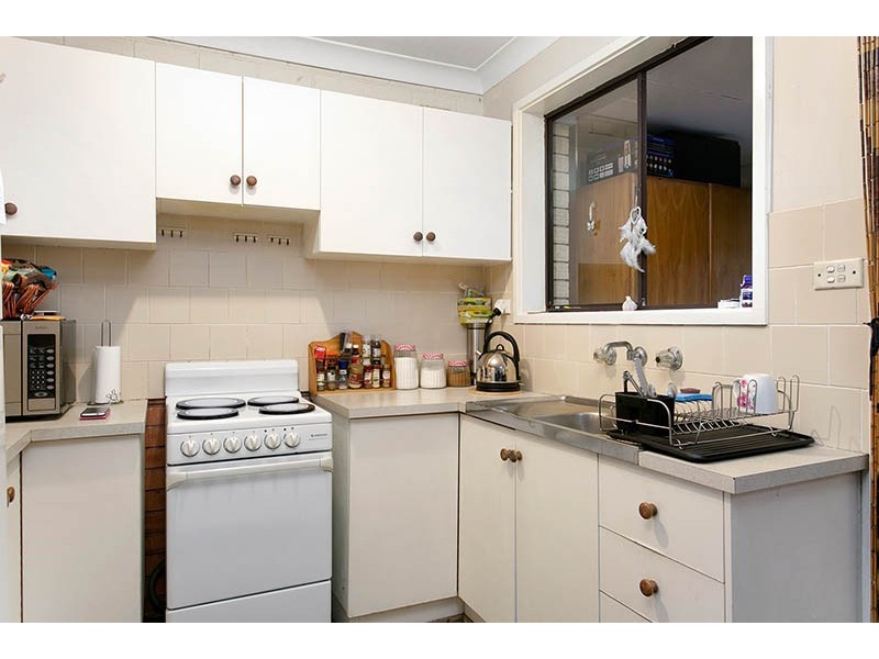 1 Abelia Street, Barrack Heights NSW 2528