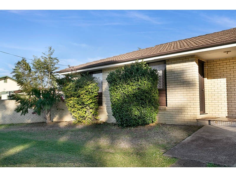 1 Abelia Street, Barrack Heights NSW 2528