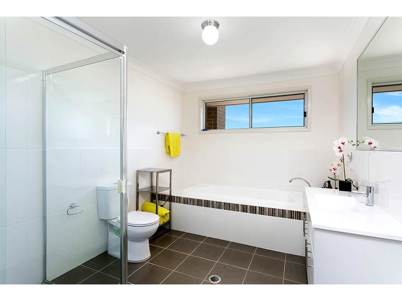 1 Muirfield Avenue, Shell Cove NSW 2529