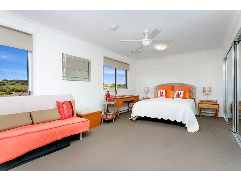 1 Muirfield Avenue, Shell Cove NSW 2529