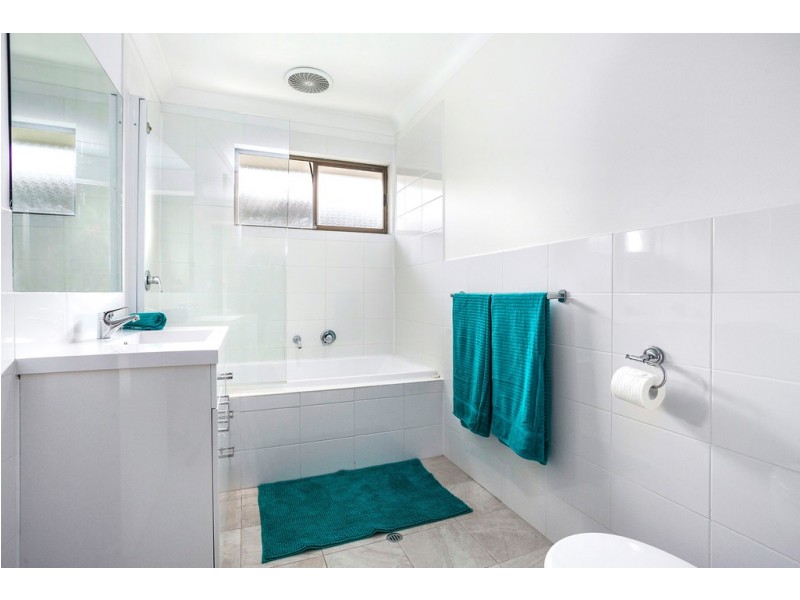 1/301 Princes Highway, Albion Park Rail NSW 2527