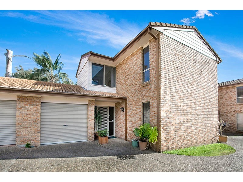 2/63 Parkes Street, Oak Flats NSW 2529