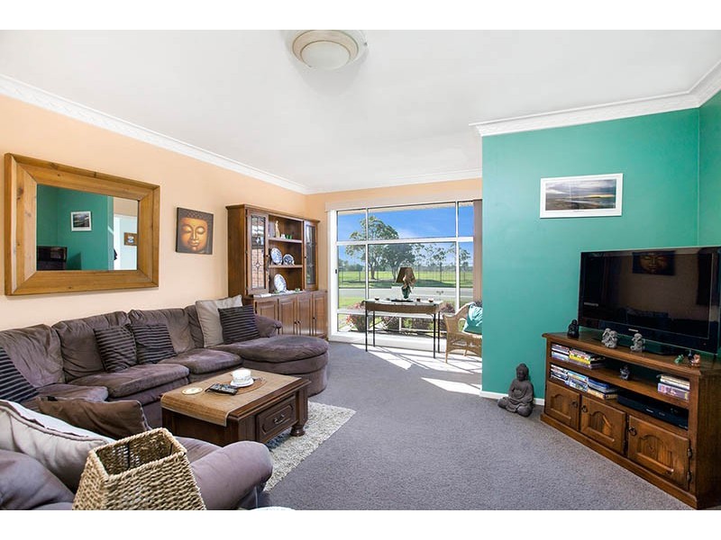 32 Leawarra Avenue, Warilla NSW 2528