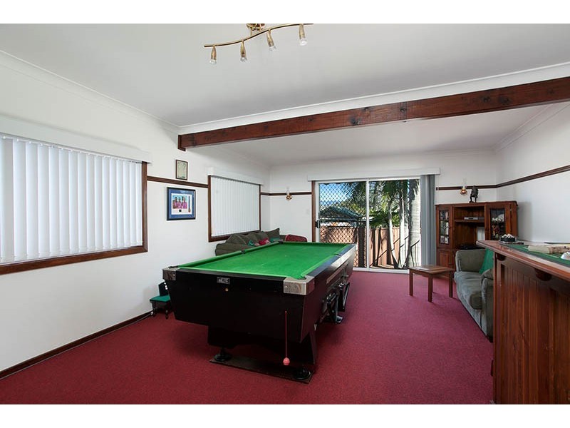 32 Leawarra Avenue, Warilla NSW 2528