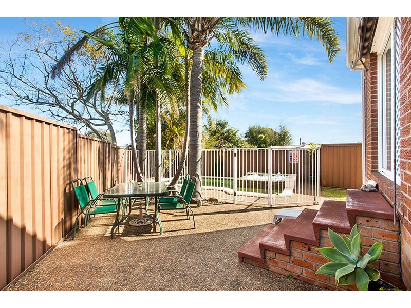 32 Leawarra Avenue, Warilla NSW 2528