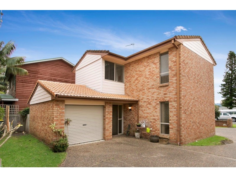 1/63 Parkes Street, Oak Flats NSW 2529