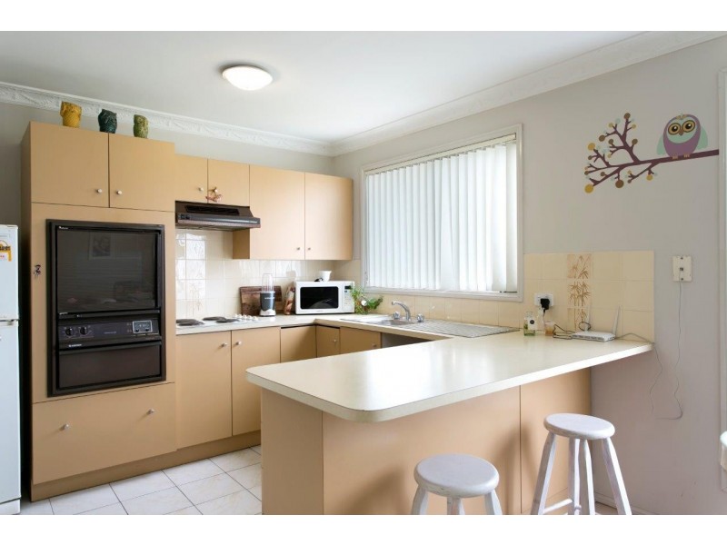 1/63 Parkes Street, Oak Flats NSW 2529