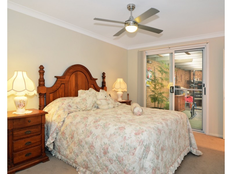 23 Deakin Street, Oak Flats NSW 2529