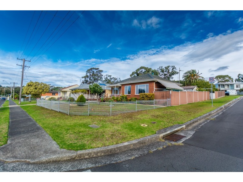 108 The Boulevarde, Oak Flats NSW 2529