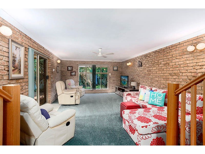 54 Brigadoon Circuit, Oak Flats NSW 2529