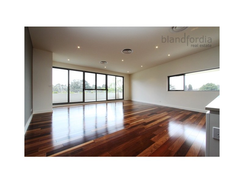 203/17 State Circle, Forrest ACT 2603