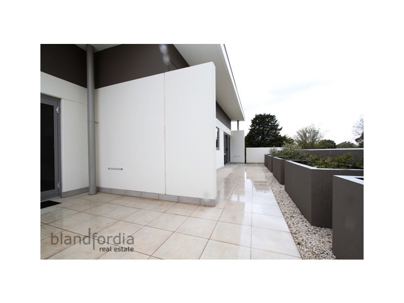 203/17 State Circle, Forrest ACT 2603