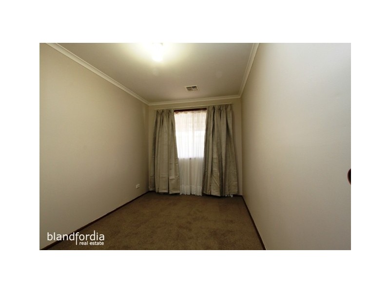 16 Australie Close, Gilmore ACT 2905