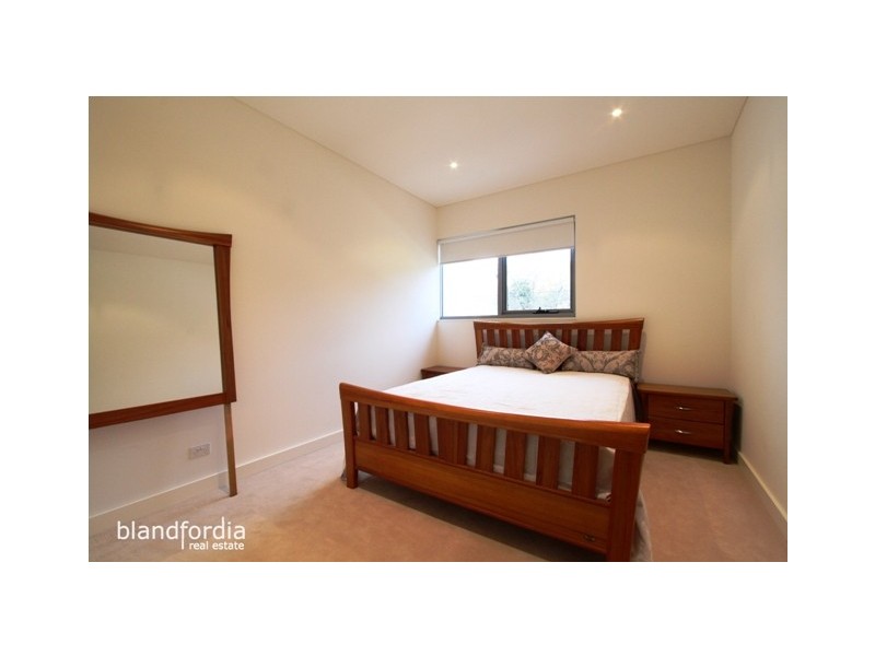 111/19 State Circle, Forrest ACT 2603