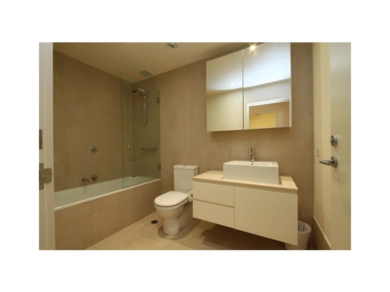 111/19 State Circle, Forrest ACT 2603