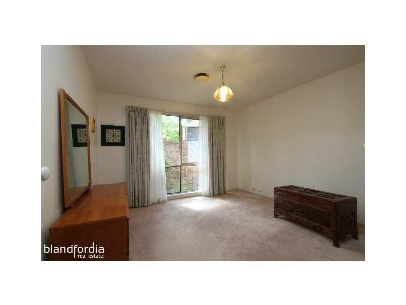 8/102 Julia Flynn Avenue, Isaacs ACT 2607