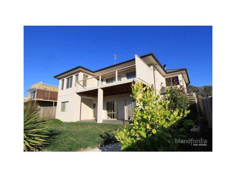 309 Gunderoo Drive, Gungahlin ACT 2912
