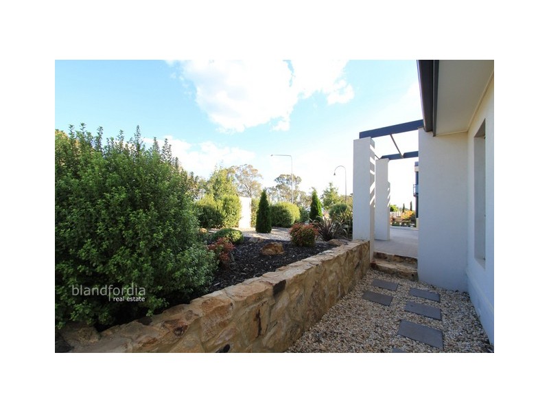309 Gunderoo Drive, Gungahlin ACT 2912
