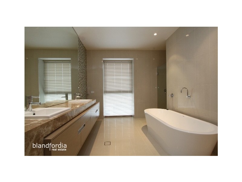 2/15 Dalman Crescent, O’malley ACT 2606