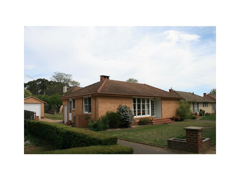 11 Loch St, Yarralumla ACT 2600