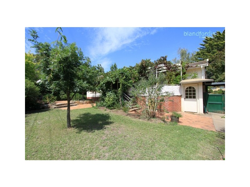 20 Hicks St, Red Hill ACT 2603