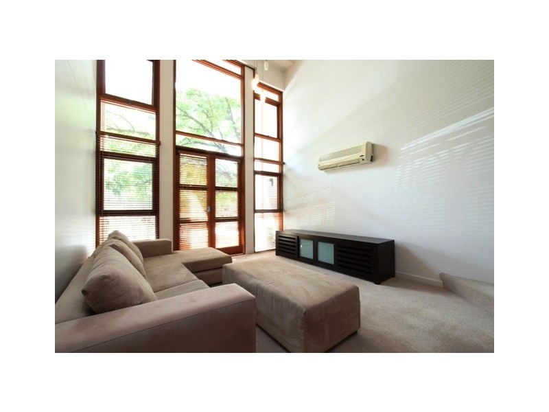 1/18 Captain Cook Crescent, Griffith ACT 2603