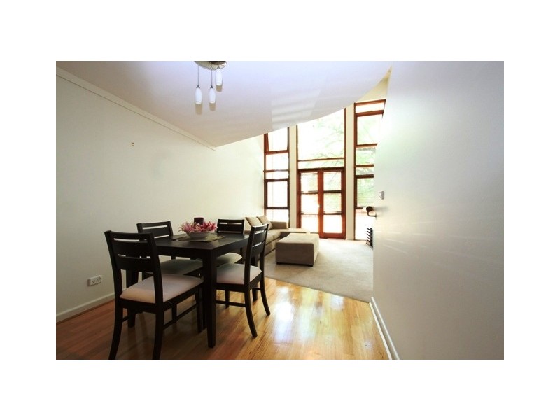 1/18 Captain Cook Crescent, Griffith ACT 2603