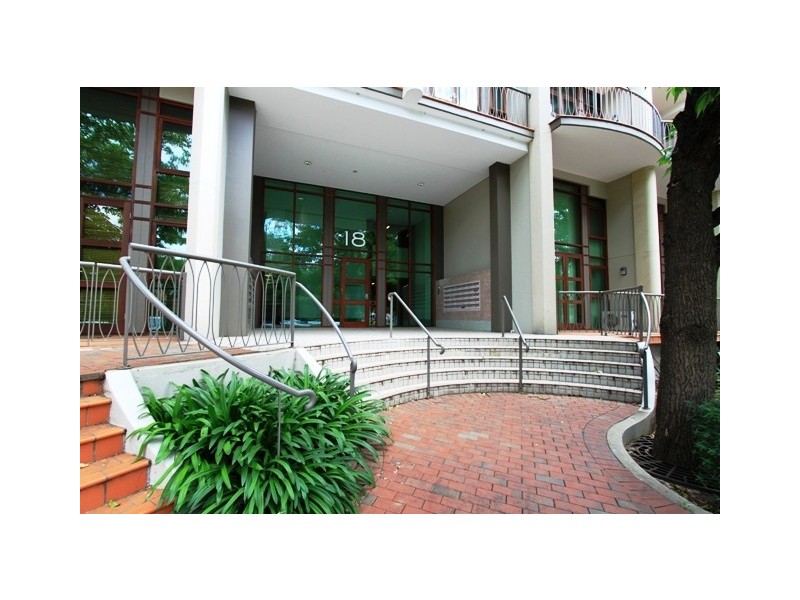 1/18 Captain Cook Crescent, Griffith ACT 2603