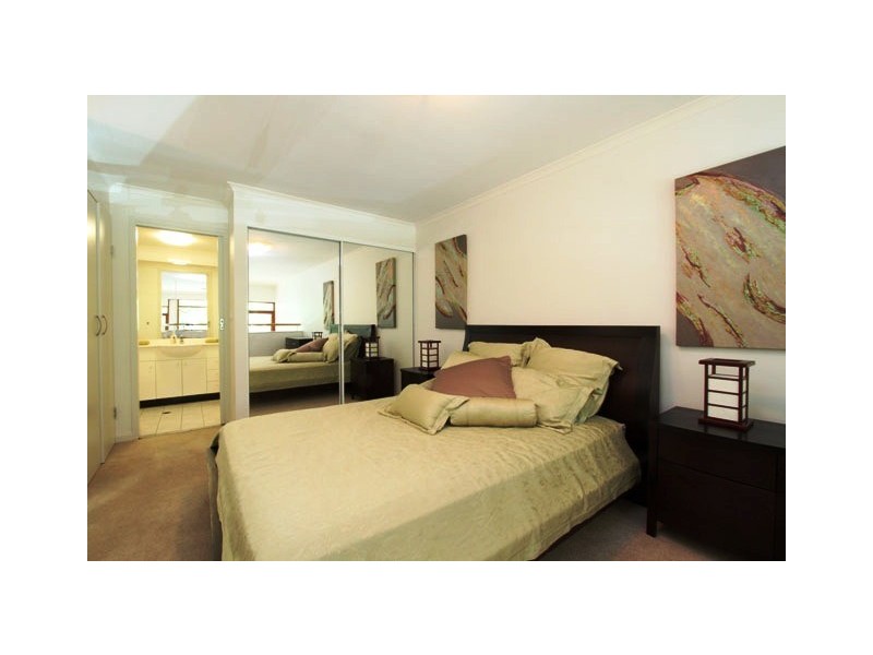 1/18 Captain Cook Crescent, Griffith ACT 2603