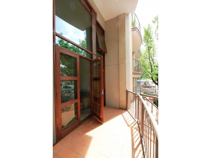 1/18 Captain Cook Crescent, Griffith ACT 2603