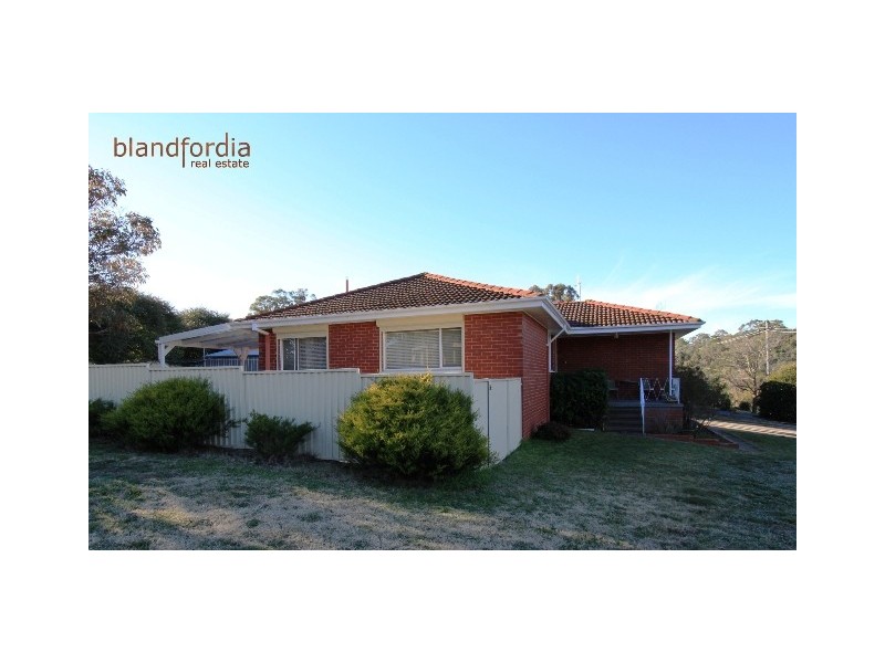 1 Markham St, Mawson ACT 2607