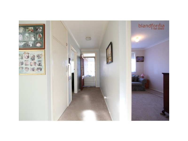 1 Markham St, Mawson ACT 2607