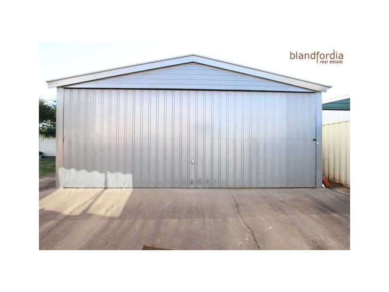 1 Markham St, Mawson ACT 2607