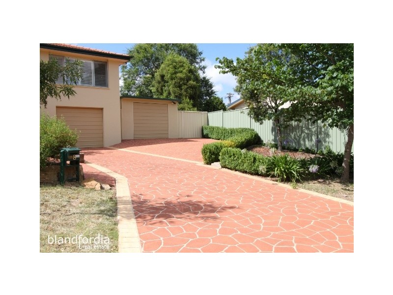 8 Barber Crescent, Flynn ACT 2615