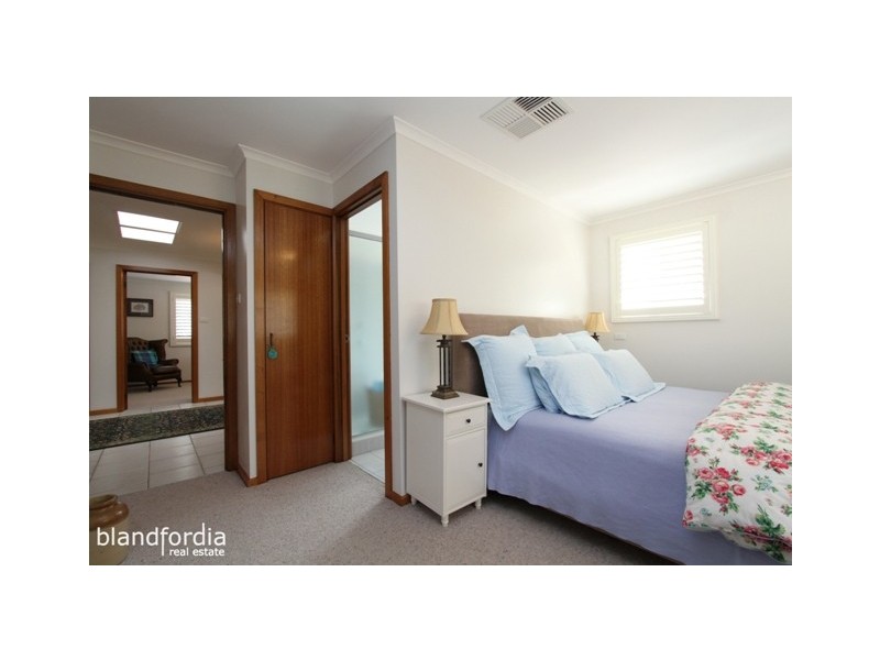 8 Barber Crescent, Flynn ACT 2615