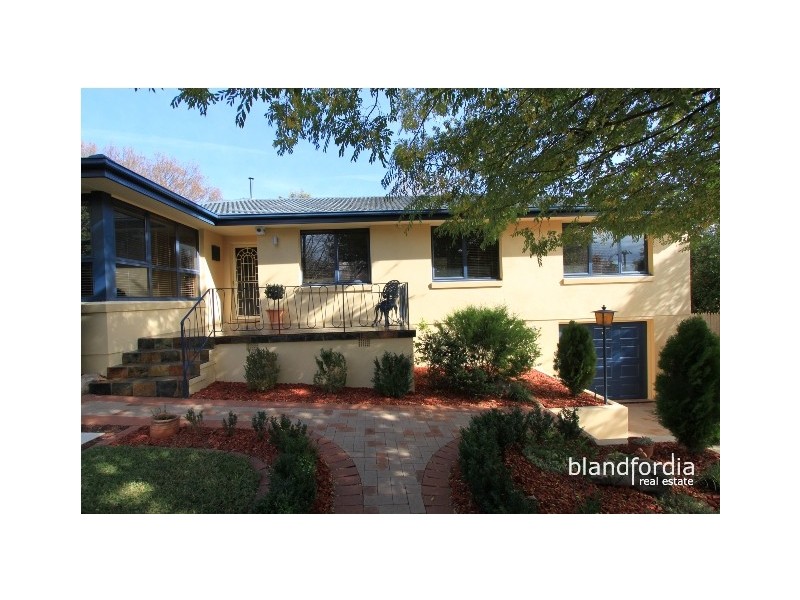 196 Monaro Crescent, Red Hill ACT 2603