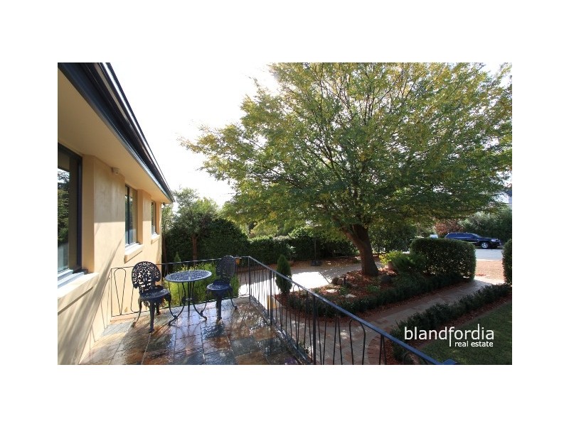 196 Monaro Crescent, Red Hill ACT 2603