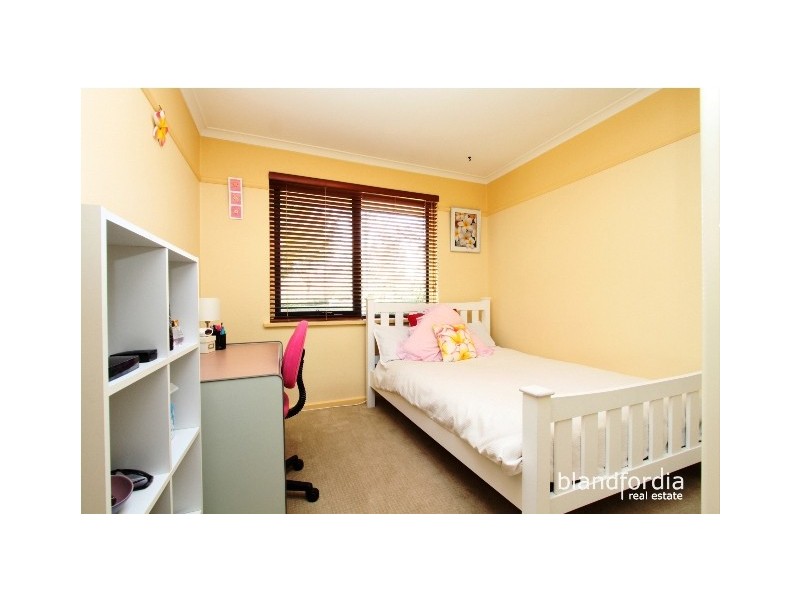 196 Monaro Crescent, Red Hill ACT 2603
