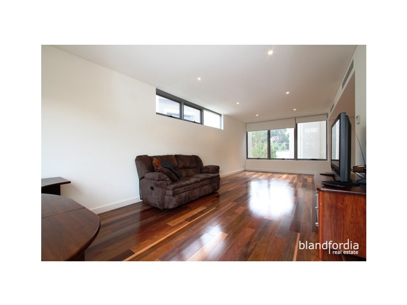111/19 State Circle, Forrest ACT 2603