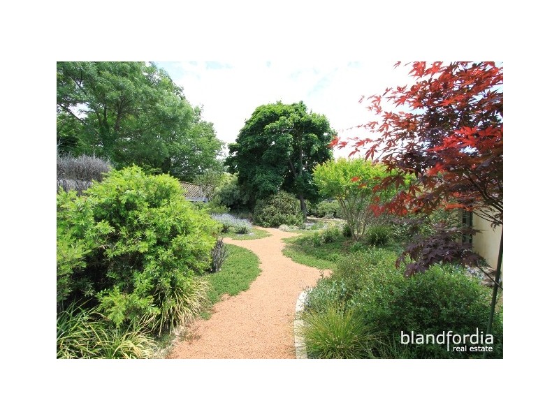 118 Monaro Crescent, Red Hill ACT 2603