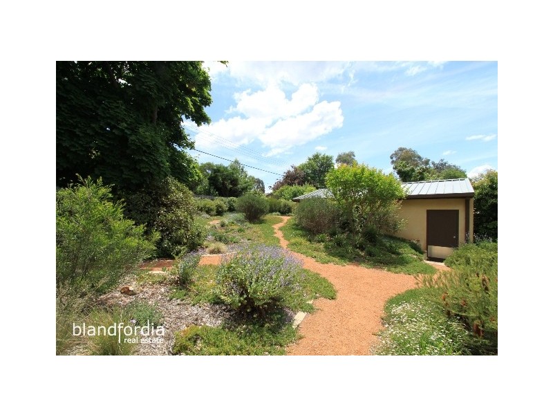 118 Monaro Crescent, Red Hill ACT 2603